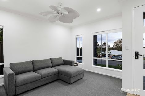 Property photo of 28 Soho Drive Deebing Heights QLD 4306