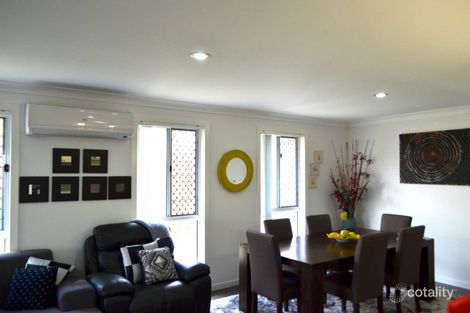 Property photo of 10 Gidran Close Durack QLD 4077