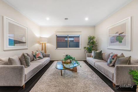 Property photo of 18 Elderberry Way Pakenham VIC 3810