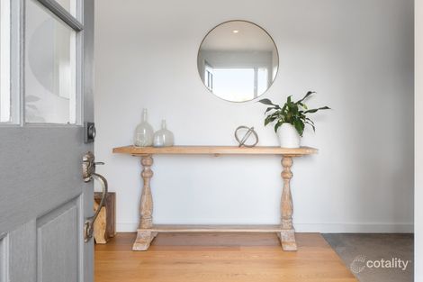 Property photo of 3 Burswood Close Frankston South VIC 3199