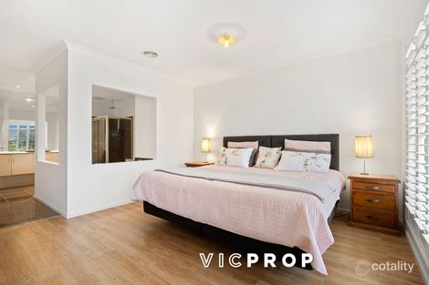 Property photo of 5 Lindwall Grange Point Cook VIC 3030
