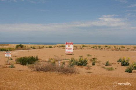 Property photo of 30 Silvery Wave Vista Wandina WA 6530
