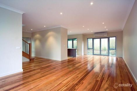 Property photo of 2/11 Frank Street Doncaster VIC 3108