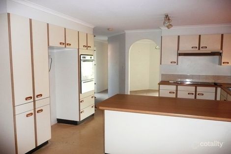 Property photo of 5 Francisco Crescent Rosemeadow NSW 2560