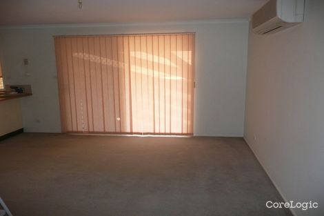 Property photo of 5 Francisco Crescent Rosemeadow NSW 2560