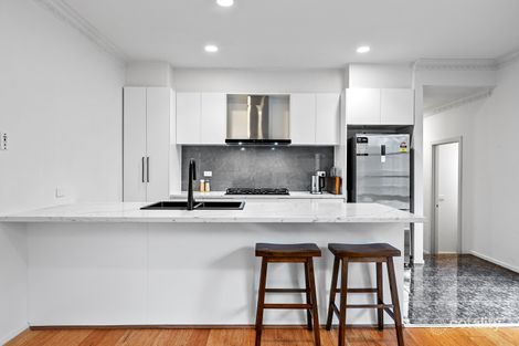 Property photo of 2/536 Waverley Road Mount Waverley VIC 3149