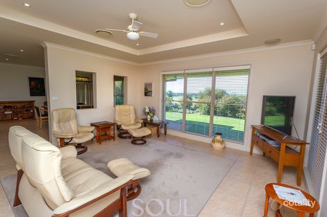 Property photo of 2 Bella Vista Drive Lake Wyangan NSW 2680