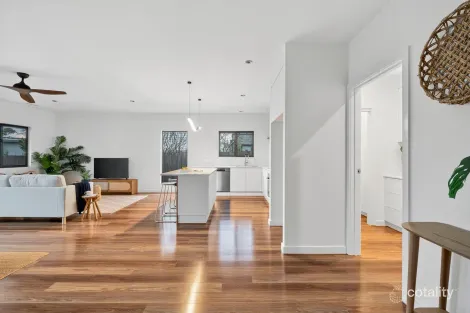 Property photo of 32 Riverside Drive Torquay VIC 3228