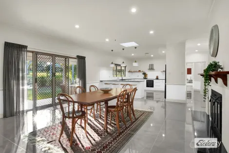 Property photo of 300 Teviot Road Carbrook QLD 4130