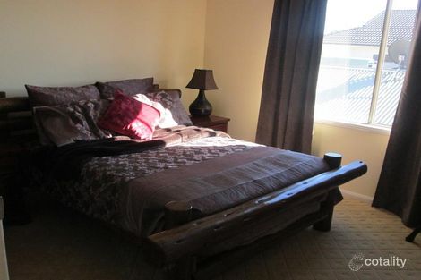 Property photo of 30 Orchard Crescent Springfield Lakes QLD 4300