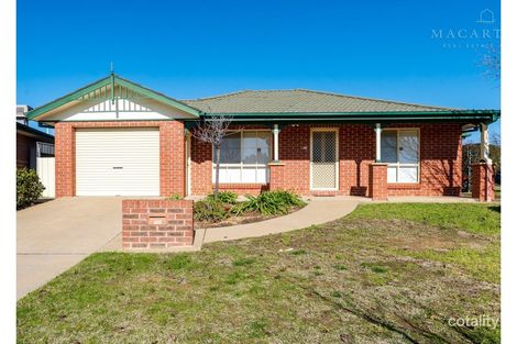 1/4 Nunkeri St, Glenfield Park, NSW 2650