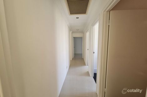 Property photo of 53 Dowitcher Loop Gosnells WA 6110