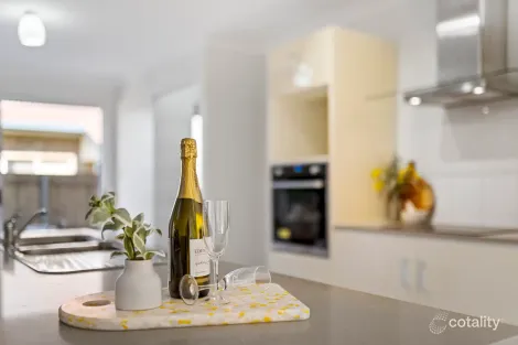 Property photo of 1/31 McAneny Street Redcliffe QLD 4020