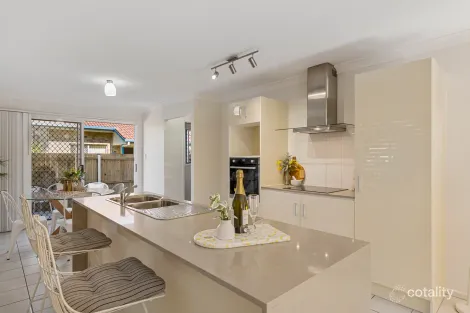 Property photo of 1/31 McAneny Street Redcliffe QLD 4020