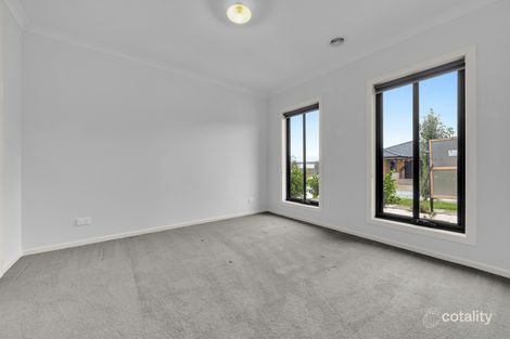Property photo of 37 Criterion Way Cranbourne East VIC 3977