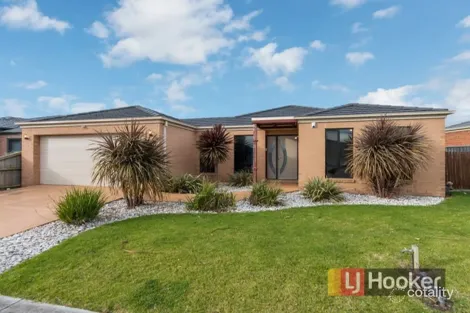 Property photo of 6 Flametree Circuit Cranbourne VIC 3977