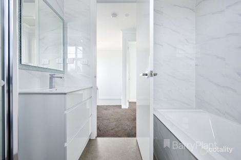 Property photo of 2/97 Herbert Street Dandenong VIC 3175