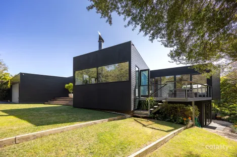 Property photo of 2 Olive Street Blairgowrie VIC 3942