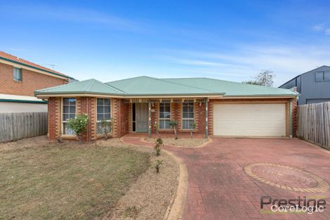 Property photo of 33 Perceval Crescent Taylors Lakes VIC 3038