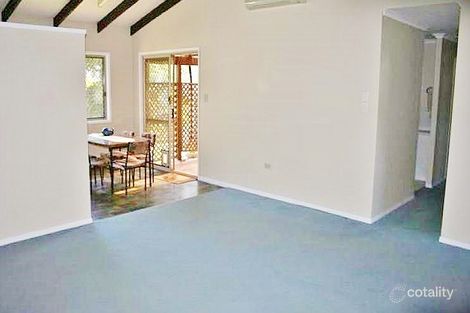 Property photo of 11 Howlett Street Urangan QLD 4655