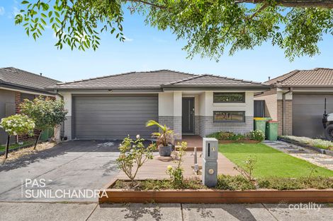 81 Caversham Dr, Pakenham, VIC 3810