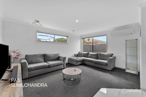 Property photo of 81 Caversham Drive Pakenham VIC 3810