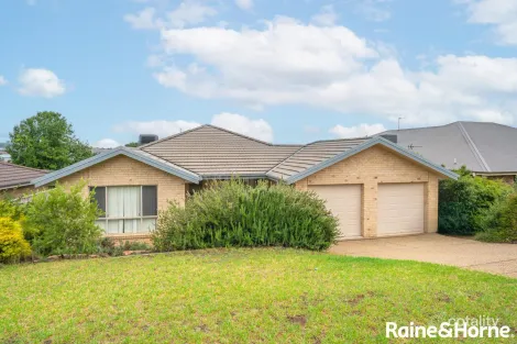 Property photo of 28 Kaloona Drive Bourkelands NSW 2650