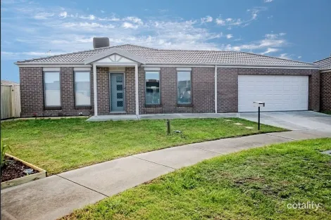 51 Blue Horizons Way, Pakenham, VIC 3810