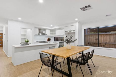 Property photo of 17 Havant Circuit Charlemont VIC 3217