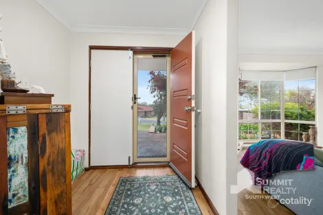Property photo of 1 Riviera Place Binningup WA 6233
