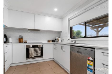 Property photo of 48 Yentoo Drive Glenfield Park NSW 2650