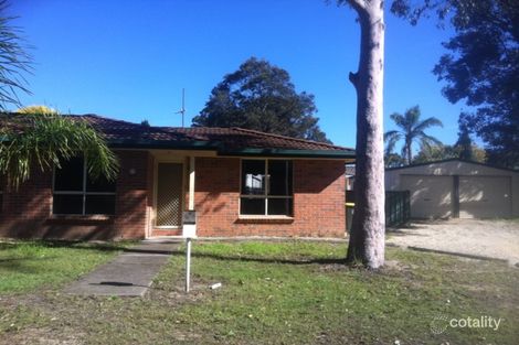 Property photo of 11 Cedar Close Metford NSW 2323