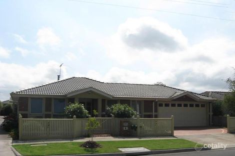 2/17 Clyde St, Newport, VIC 3015