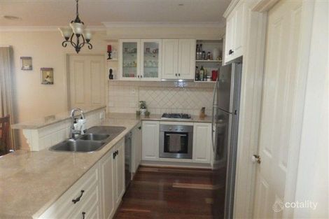 Property photo of 10 Grampians Parade Shepparton North VIC 3631