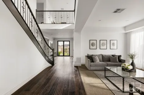 Property photo of 46 Leemak Crescent Berwick VIC 3806