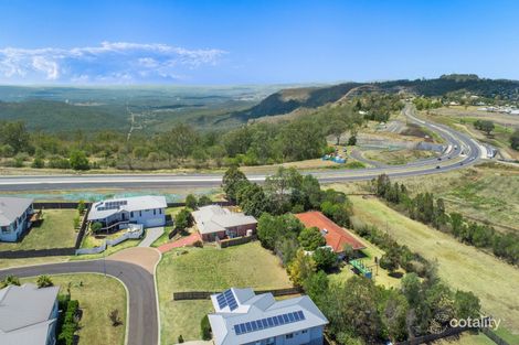 Property photo of 14 Dodson Crescent Mount Kynoch QLD 4350