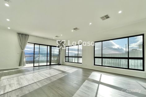 Property photo of 13 Kaylock Street Strathnairn ACT 2615