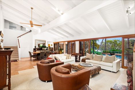 Property photo of 195A Monaco Street Broadbeach Waters QLD 4218