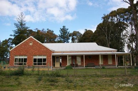 13 Glenns Ct, Woodend, VIC 3442