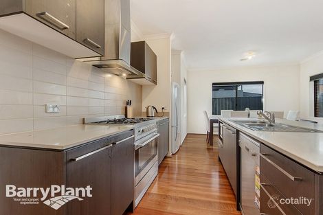 Property photo of 58 Duncombe Park Way Deer Park VIC 3023
