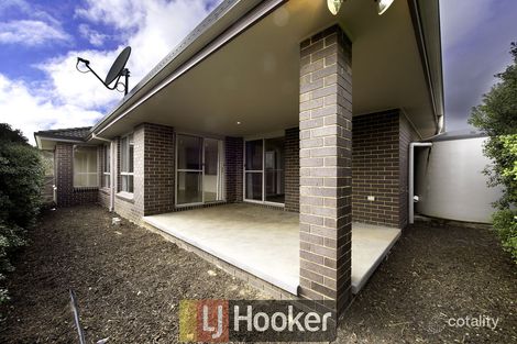 Property photo of 33 Jean Macnamara Street Macgregor ACT 2615