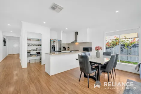 Property photo of 22 Payson Drive Point Cook VIC 3030
