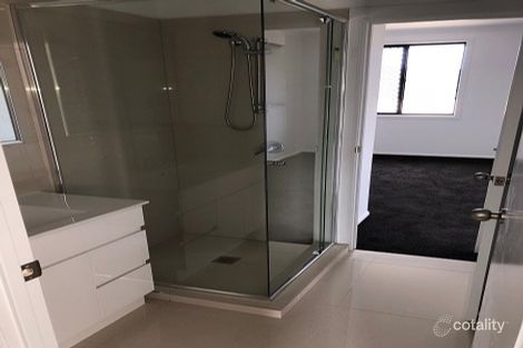 Property photo of 30 Elbe Place Meadowbrook QLD 4131
