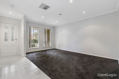 Property photo of 5 Monarch Road Berwick VIC 3806