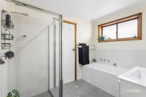 Property photo of 17 Uthwatt Court St Agnes SA 5097