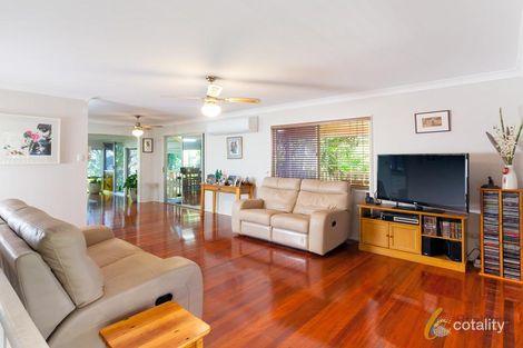 Property photo of 8 Camelot Street Tennyson QLD 4105