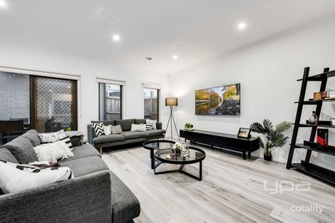 Property photo of 1 Coldfall Way Mickleham VIC 3064