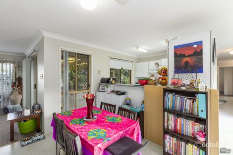 Property photo of 21 Dianthus Place Flinders View QLD 4305