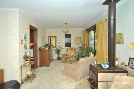 Property photo of 25 Osborn Avenue Kangaroo Flat VIC 3555