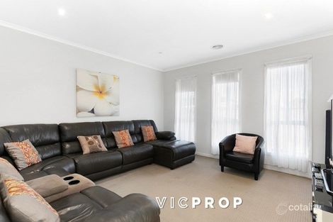 Property photo of 13 Penton Way Point Cook VIC 3030